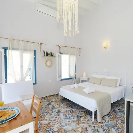 Spitakia Apartment Chalki Town Exterior photo